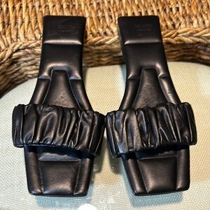 KHAITE Black Leather Woman’s Sandals Size 40.